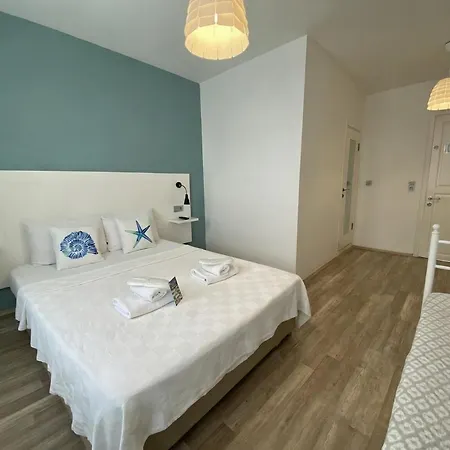Alicante - Adult Only Hotell 2*
