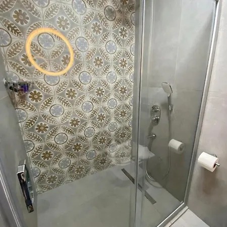 Alicante - Adult Only Hotell 2*